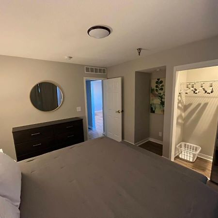 Aksarben 1 Bedroom-Close To I-80 Omaha Bagian luar foto