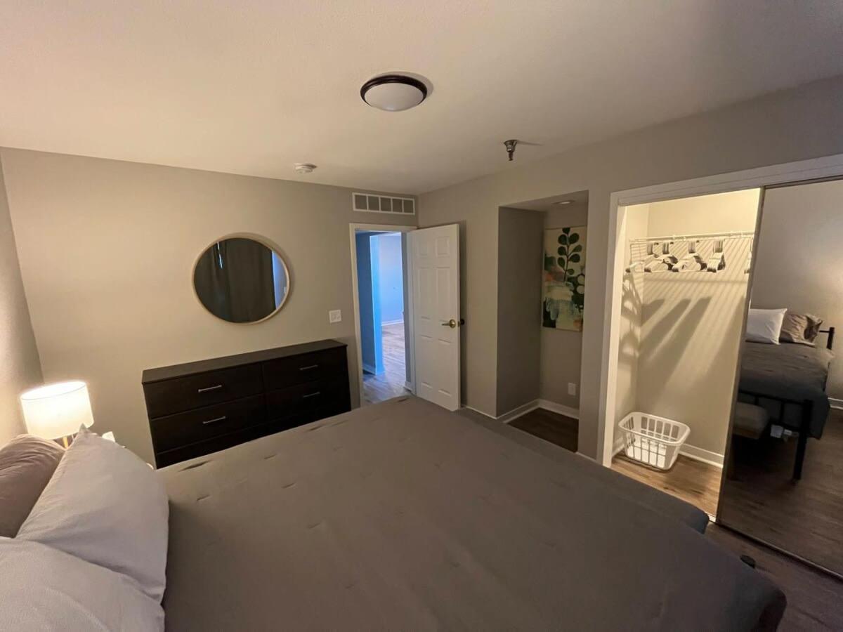 Aksarben 1 Bedroom-Close To I-80 Omaha Bagian luar foto