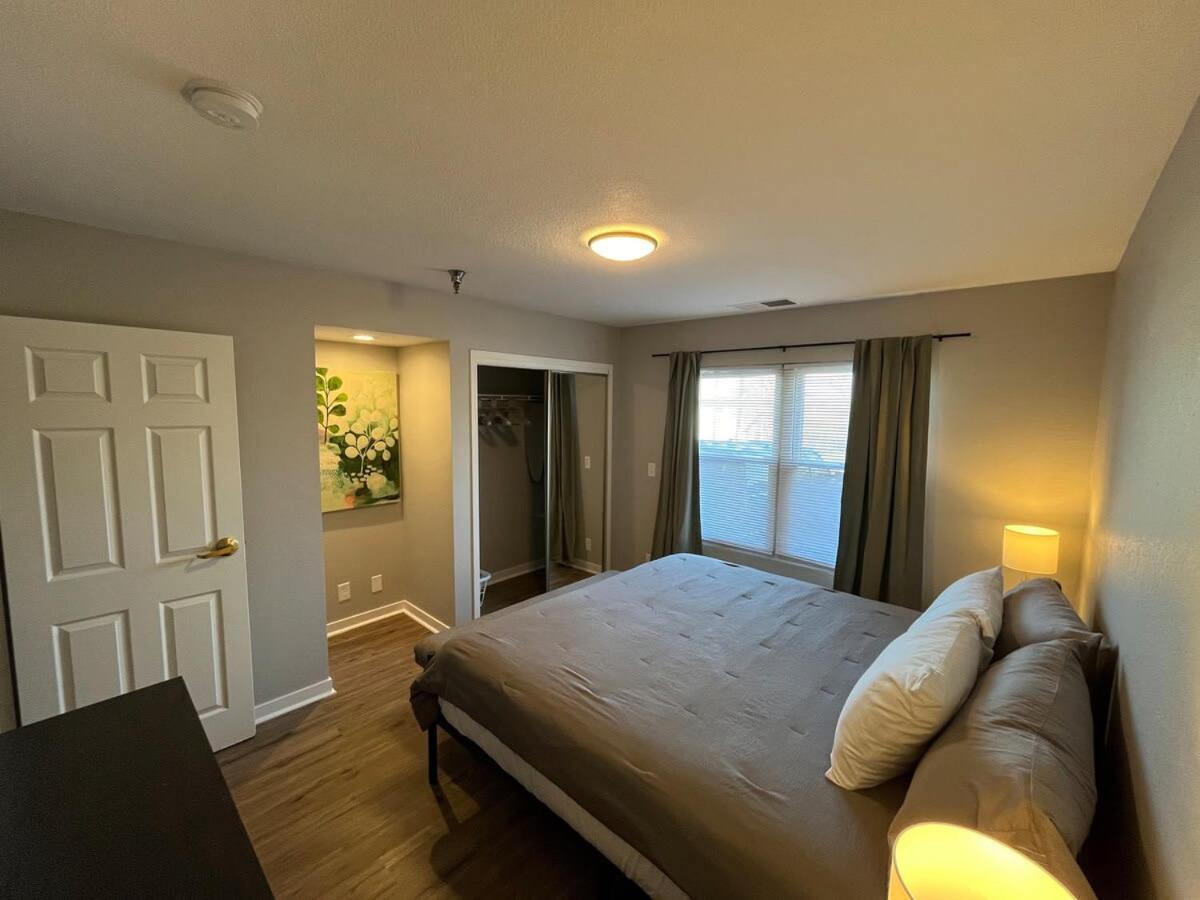 Aksarben 1 Bedroom-Close To I-80 Omaha Bagian luar foto